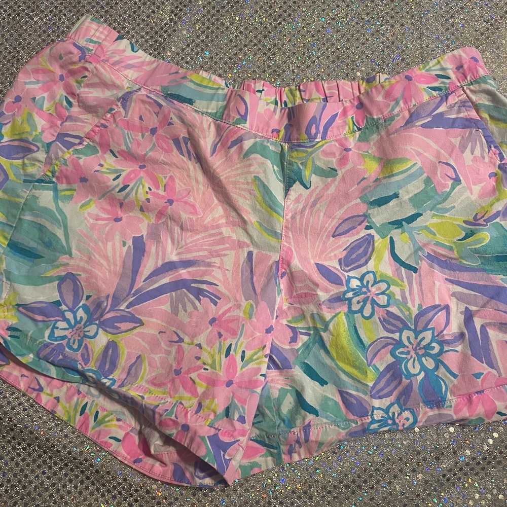 Lilly Pulitzer size medium shorts